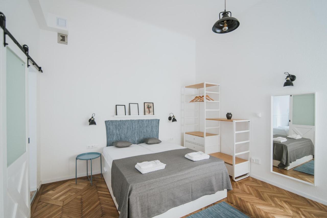 Lizmary'S Wonderland Apartment Budapest Exterior photo